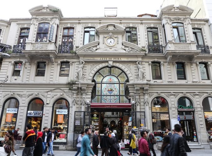 14 Ağustos 2026 Cuma Mois Gabay eşliğinde Pera’da Gün Batımı Gezisi
