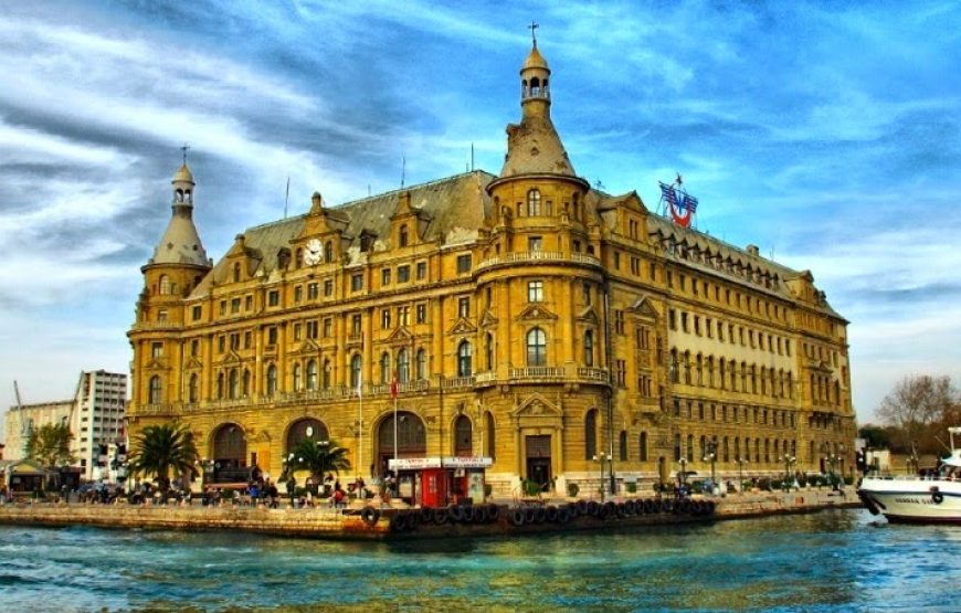 21 Aralık 2025 Pazar Aleksandır Masev ile Noel Zamanlarında Yeldeğirmeni Kadıköy Moda