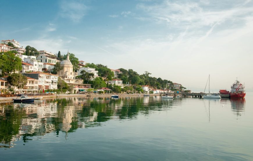 10 Ekim Cumartesi Proti’den Antigoni’ye: Aleksandır Masev ile Adaların Hafızasında Bir Yürüyüş, Burgazada ve Kınalıada Turu
