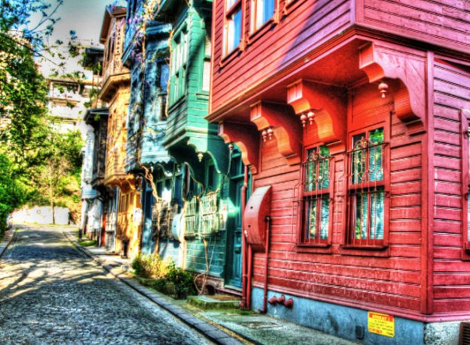 18 Nisan Cumartesi Rana Demiriz eşliğinde Çan Ezan Hazan Kuzguncuk Üsküdar