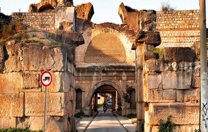 27 Eylül Pazar Aleksandır Masev eşliğinde Konsillerin ve Çinilerin İzinde İznik