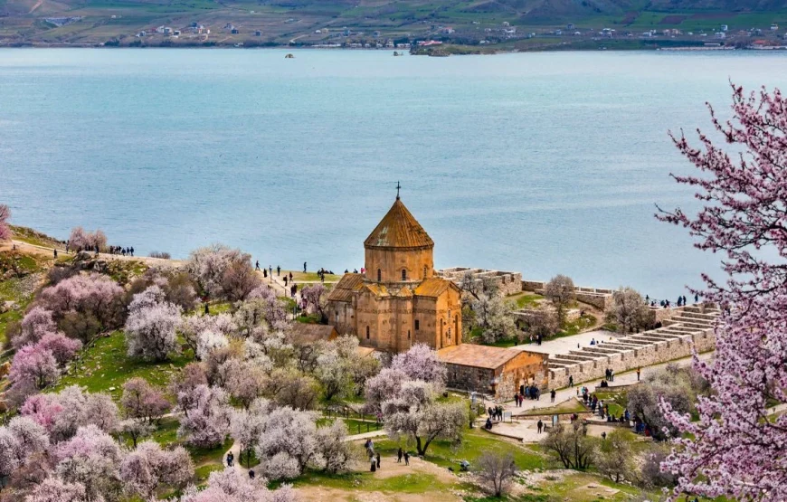 17-19 Mayıs 2026 Akıntıya Karşı: İnci Kefali Zamanında Butik Van Doğubeyazıt Iğdır Mois Gabay&Mukadder Yardımcıel eşliğinde