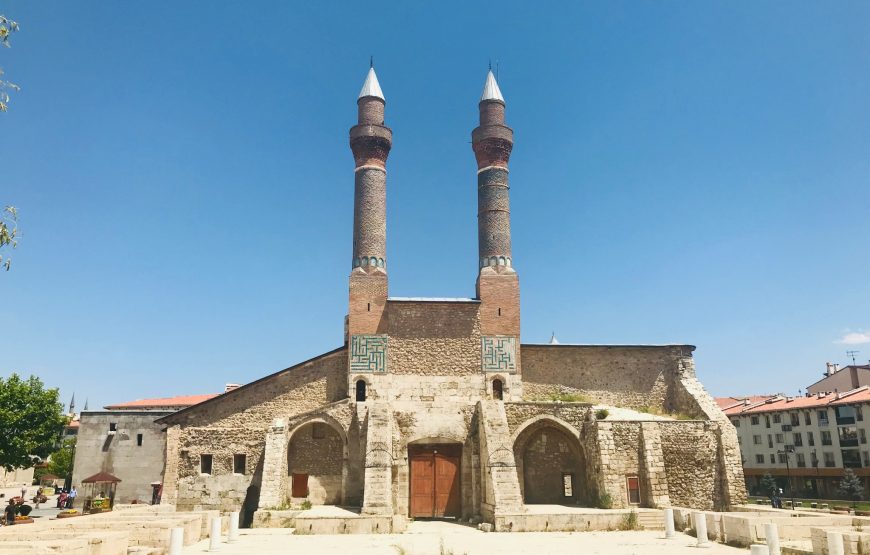 4-7 Haziran Mahir Karakuş ile Butik Divriği, Kemaliye, Tunceli, Erzincan