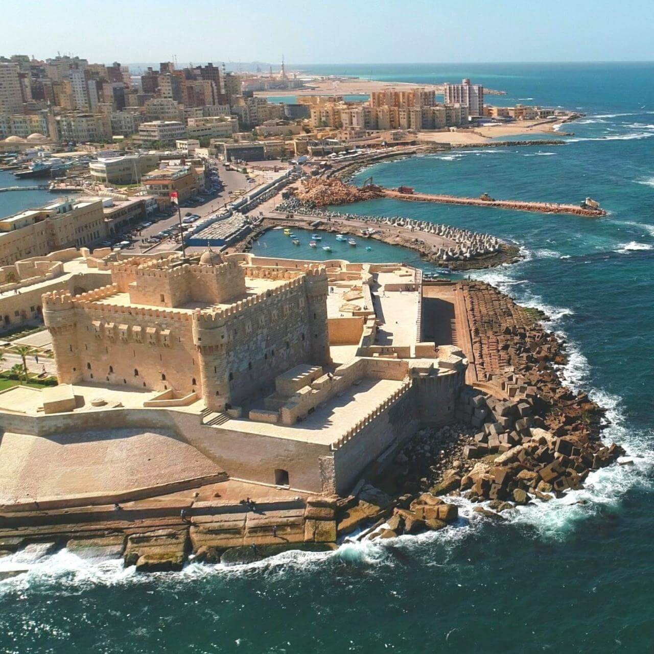 1. Gün | 29 Ekim 2026 Perşembe  İskenderiye'ye Varış ve Şehir Turu